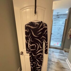 Elegant Black and White Patterned Dress